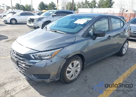 2025 Nissan Versa 1.6 S z USA, uszkodzony, nr VIN 3N1CN8DV9SL844372